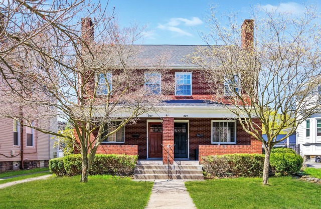 Bright Sewickley Village House, 2BR + Office & Living Room Futon, Walk to Shops