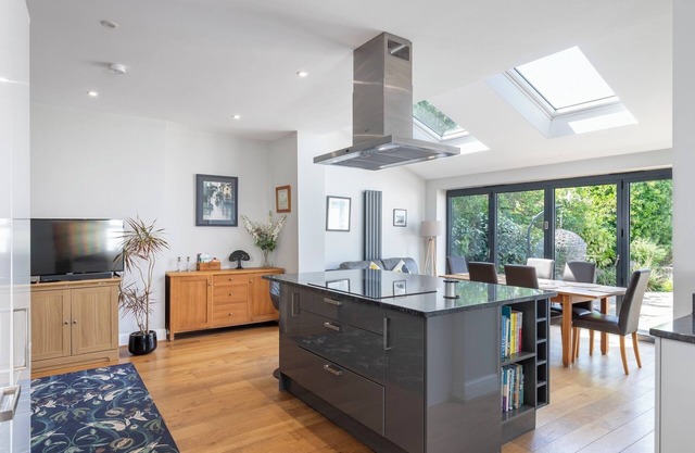 Bright & Spacious 3Bedroom Home