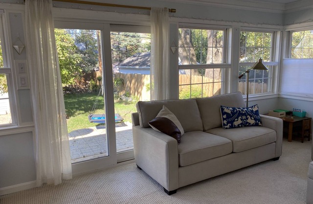 Bright, spacious 4 bedroom home great for families