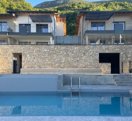 Brighter Days - Two-room apartment with lake view and pool