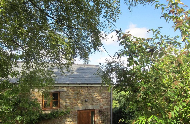 Brilliant cider barn on the edge of dean's forest