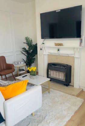 Brits-Halley Luxury Apartments