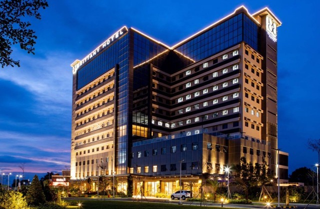 Brittany Hotel Villar City