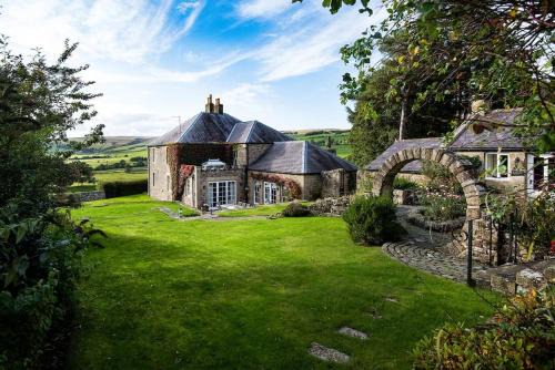 Broadgate House & Steading