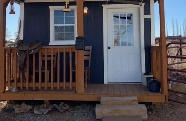 Broken Yoke Cowboy Bunkhouse