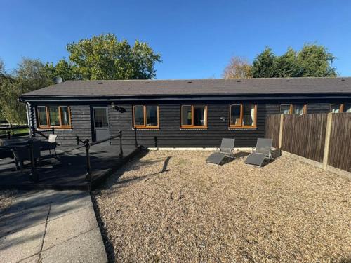 Broom Farm Cottage - Parking for 2 cars