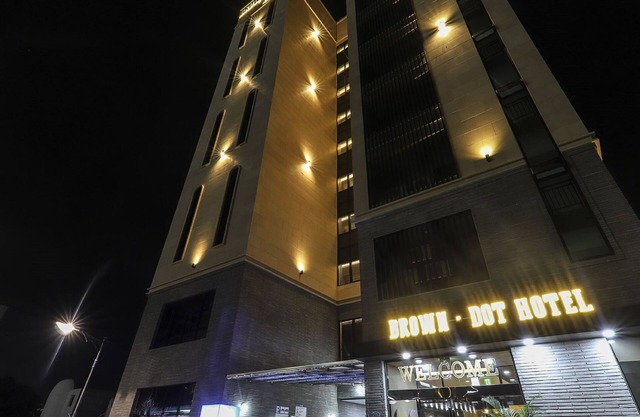 Brown Dot Hotel Jungja Beach