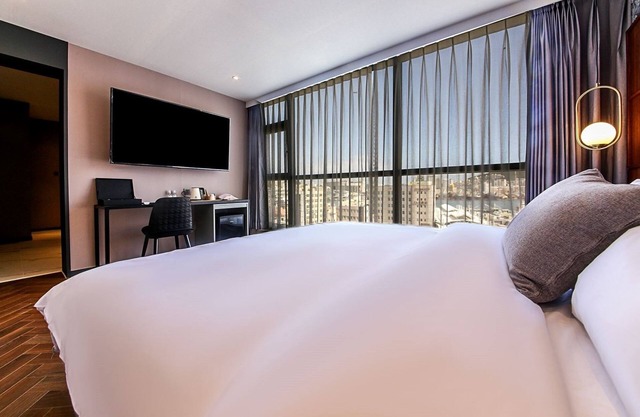 Brown Dot Hotel Nampo Chungmu