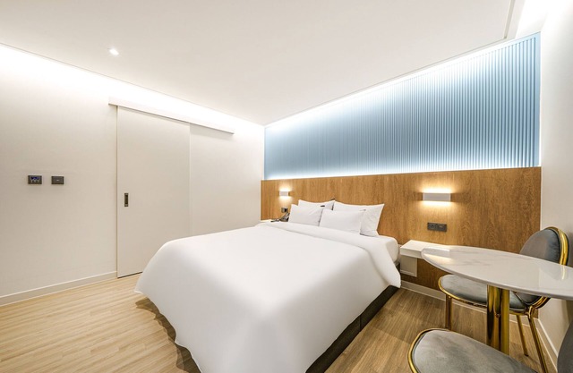 Brown Dot Hotel Pungam