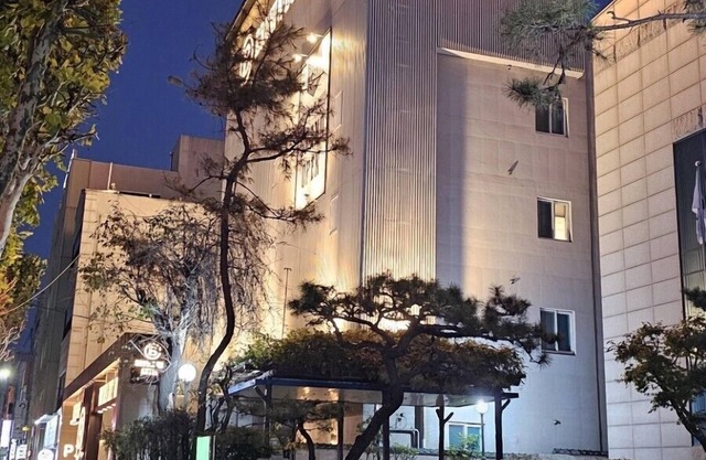 Browndot seongdangmot