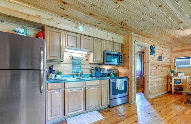 Bryson City Cabin in Smoky Mtn W/resort Amenities