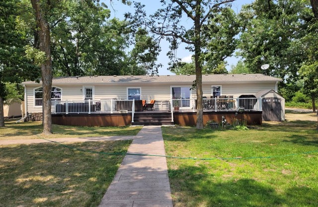 Buchanan Lake in Ottertail, MN Private Beach Front Lake Home for Rent