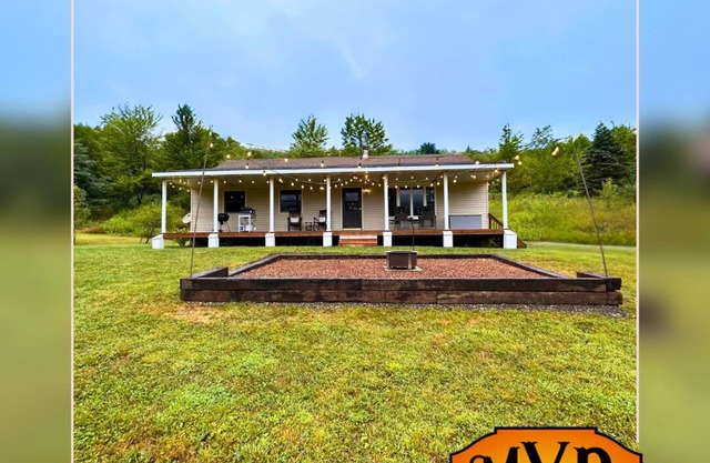 Buck Hill Farm: Secluded Retreat