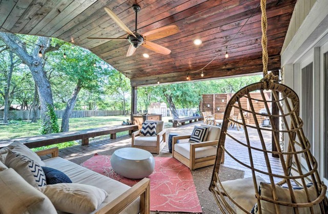 Buda Home with Deck and Fire Pit - 15 Mi to Austin!