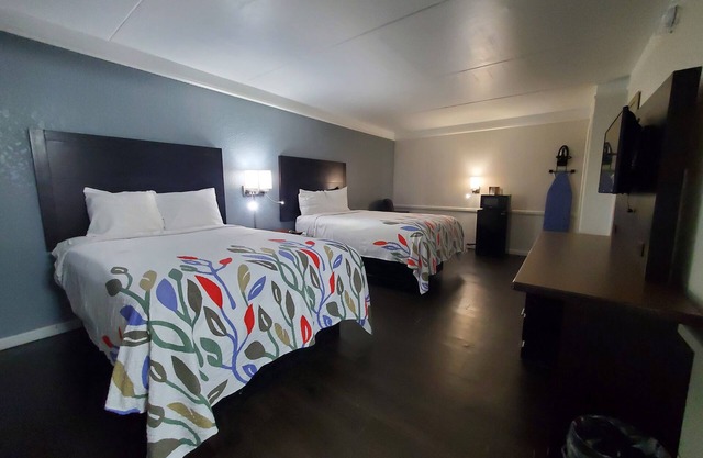 Budget Host Inn- Medical Center