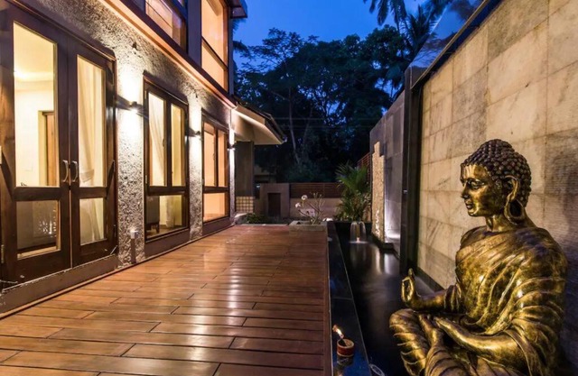 Budh Vilas - A modern 4 bedoom villa with a pool