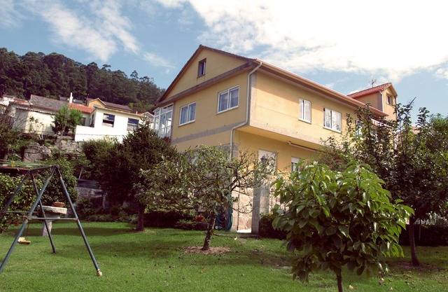Bueu: country holiday home - 4 rooms - 6/persons