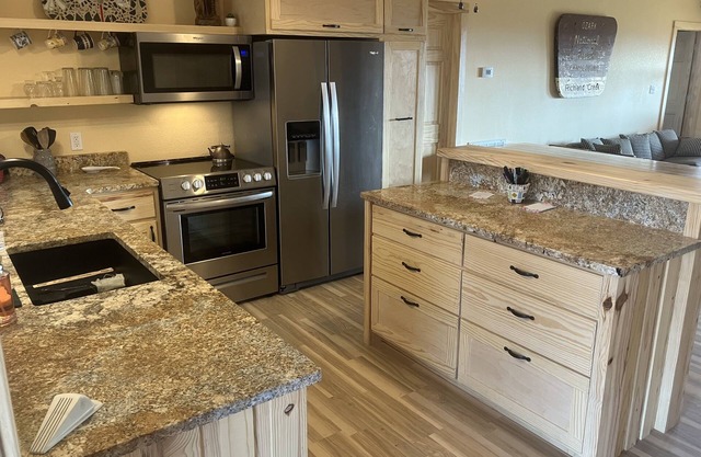 Buffalo Sky Cabin has stunning views of Buffalo National River and mountains