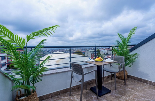 Bulton Hotel Airport