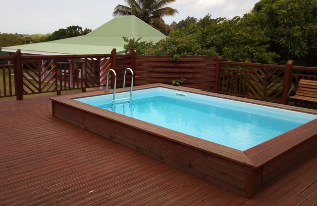 Bungalow Bistasyon Etang Noir outdoor pool