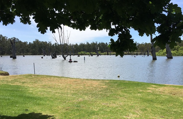 Bundalong - River frontage