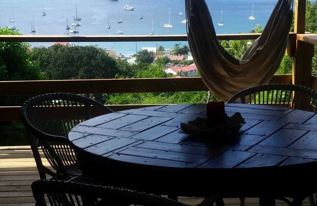 Bungalow Bois Avec vue Panoramique sur la Baie de Deshaies