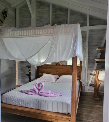 Bungalow chez Séve et Savi avec jacuzi