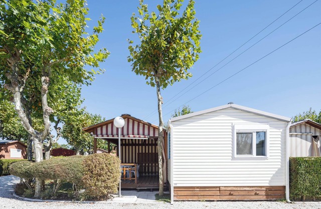 Bungalow 'E' with Private Pool, Private Terrace and Wi-Fi