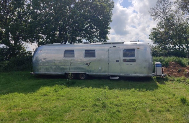 Bury - Lodge - Sleeps 2 - Parking