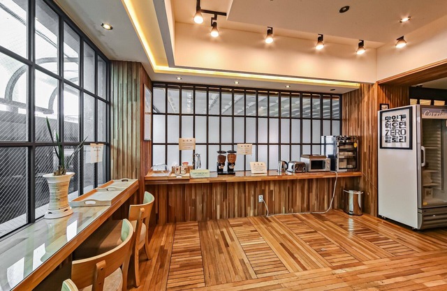 Busan Gangseo Sinho-dong V Hotel