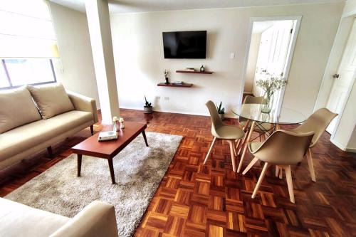 Business and Family Hermoso departamento en Ambato