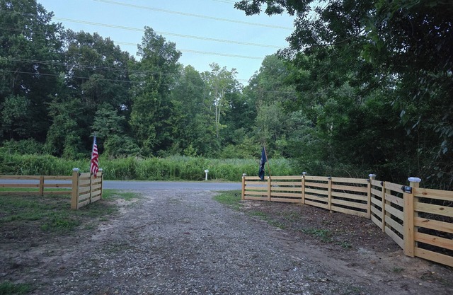 Buskey's Cozy Haven Williamsburg.5 Minutes from Busch Gardens and Water Country