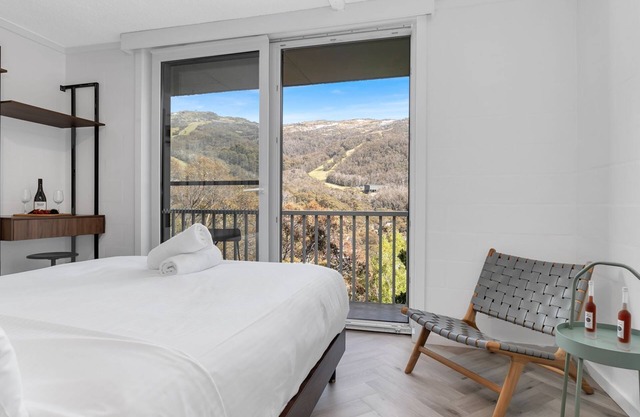 Byadbo 5, Thredbo Studio