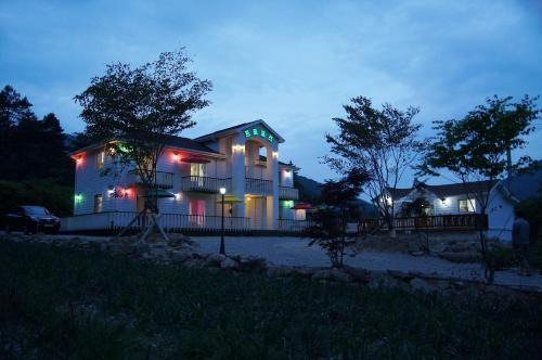 Byeonsanbando Propose Pnesion