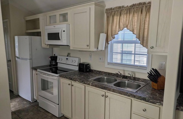 C-7 Cozy cabin on Lake Norman