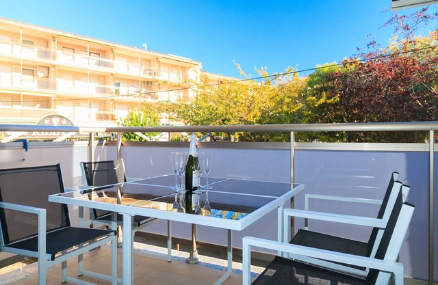 C205-072 UHC PLAYA DORADA APARTMENTS