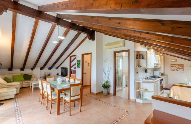 "Ca di Pescou", apartment at the second floor with parking