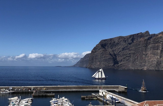 Casa Tara Exceptional Ocean Views, 1 Bedroom Apartment, 2 Swimming Pools, WiFi.