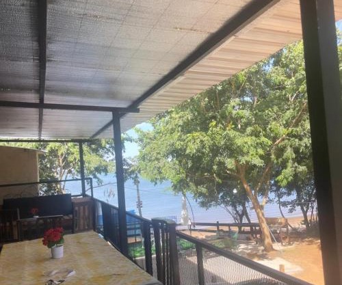 CABAÑA ROHAYHU- Frente al rio Paraná -Coratei-Ayolas Misiones-Paraguay