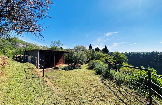 Cabañita at the edge of the Izcagua ravine