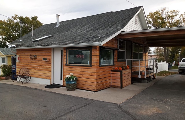 Cabin 25 - The Ski Lodge