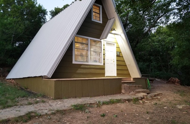 Cabin #4 @ Lake Cisco Rentals