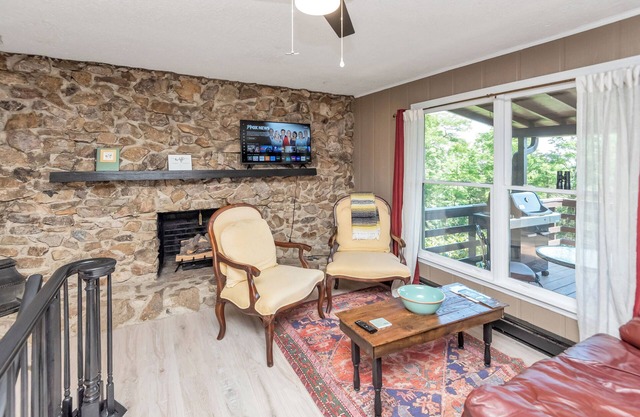 cabin off the Blue Ridge Parkway in Jefferson NC