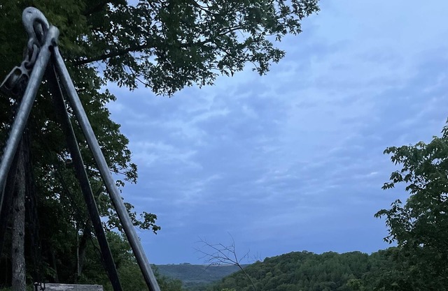 Cabin on a cliff, with amazing view, and private hiking trails!