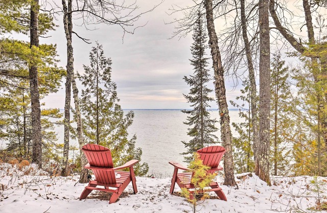 Cabin on Lake Superior ~ 11 Mi to Bayfield!