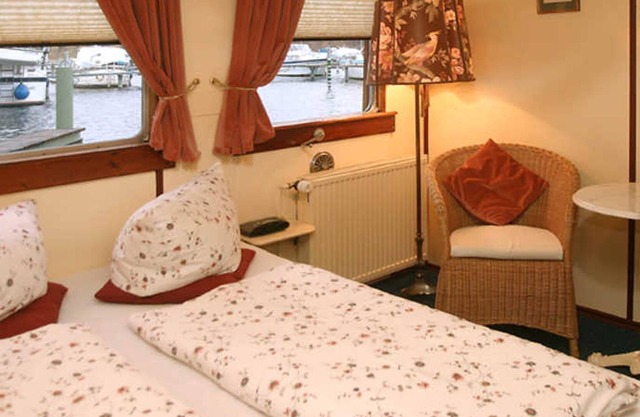 Cabin - Potsdam: Schiffspension Luise