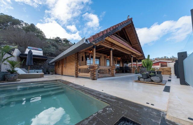 Cabin Tranquil Organic Heated Pool