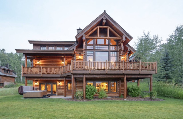 Caddis Cabin. Luxurious Teton Springs Home in Victor, ID. A/C & Hot Tub
