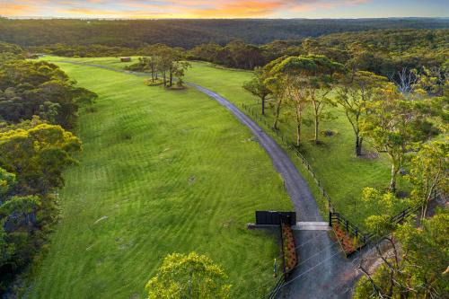 Calabash Haven Farm Stay - 25 spectacular acres