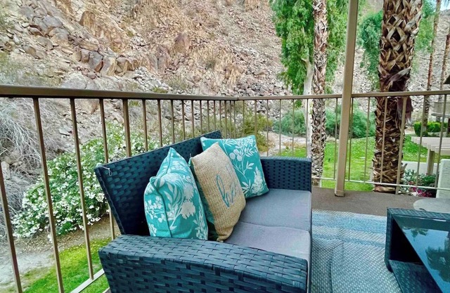 Cali-Livin, Amazing Views, Sun, Pools!